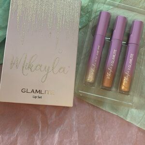 new with box Makayla Glamlite 3 pc lippie set